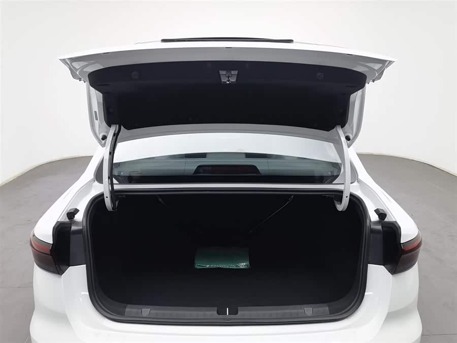 GEELY Emgrand 2022 #17 GEELY Emgrand 2022 car image #17