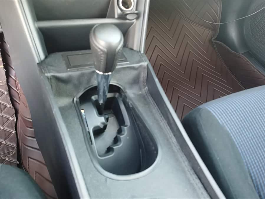 Toyota Yaris L Zhixiang 2018 صورة سيارة #17