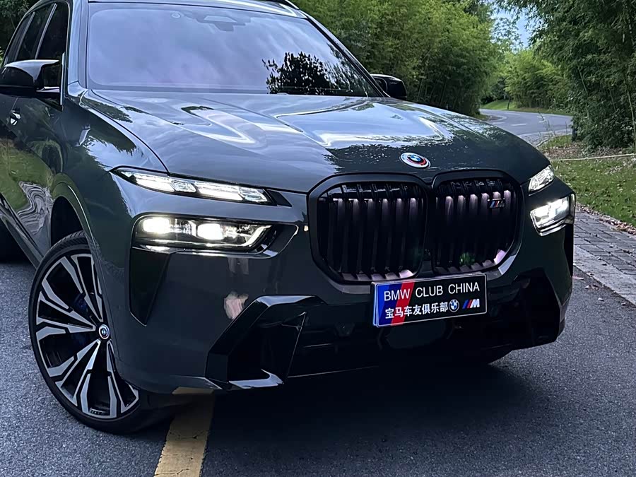 BMW X7 2025 immagine di auto #17