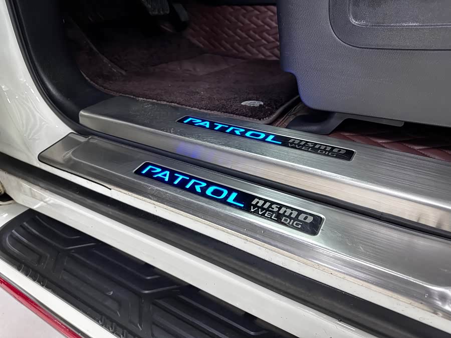 日产 途乐 2018 汽车图片 #17