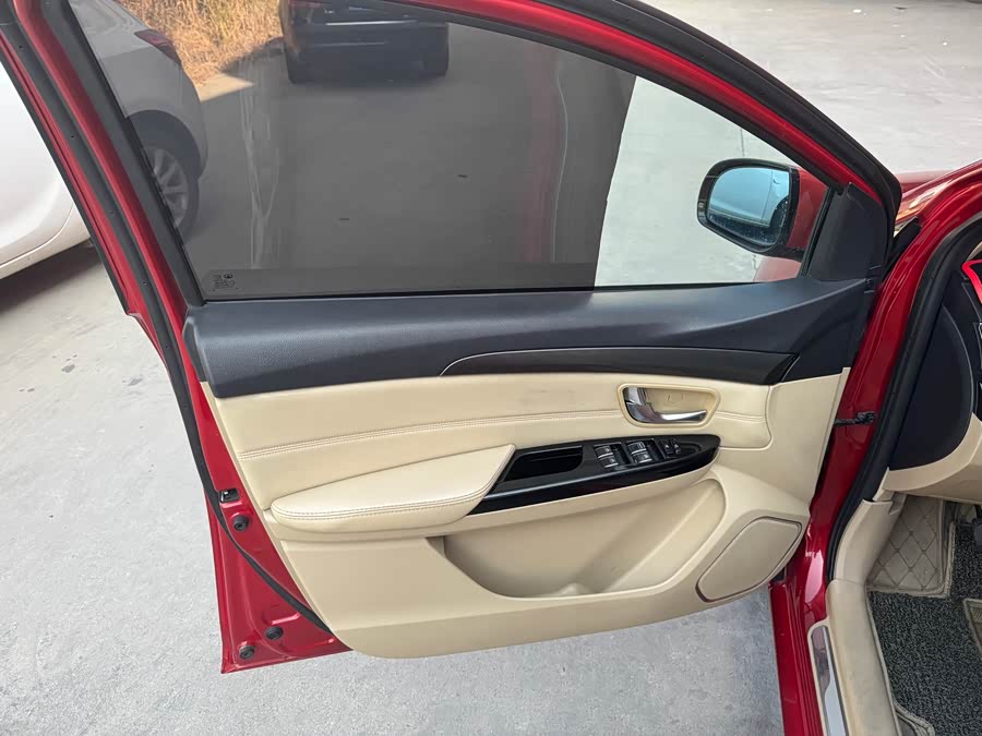 Great Wall C30 2015 imagen de coche #17