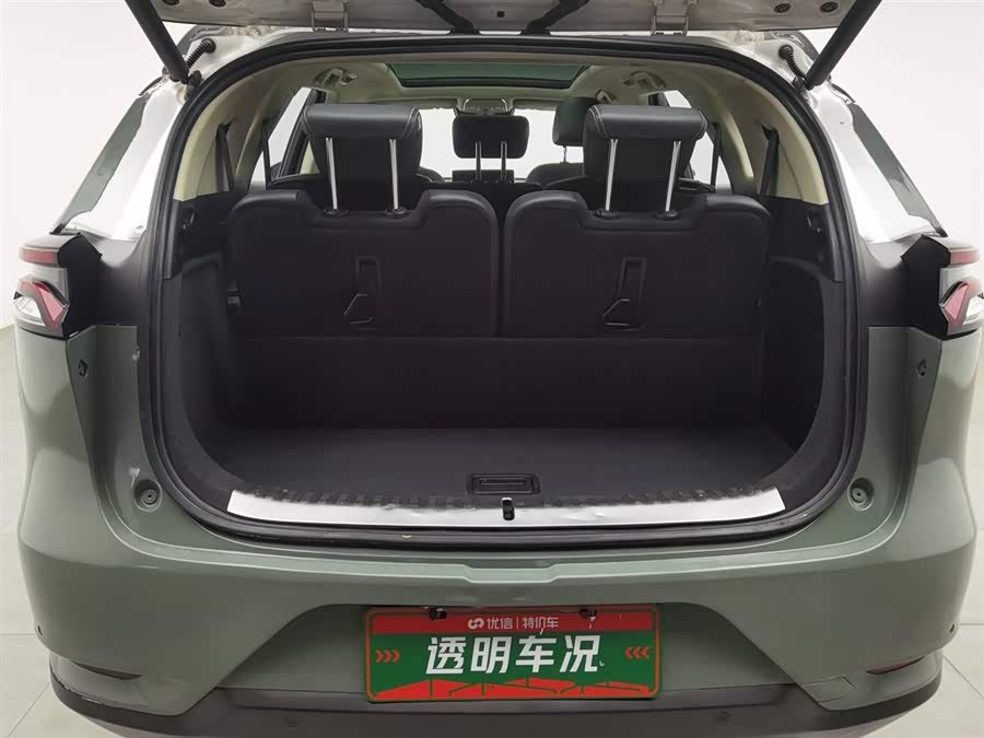 BYD Tang 2019 car image #17