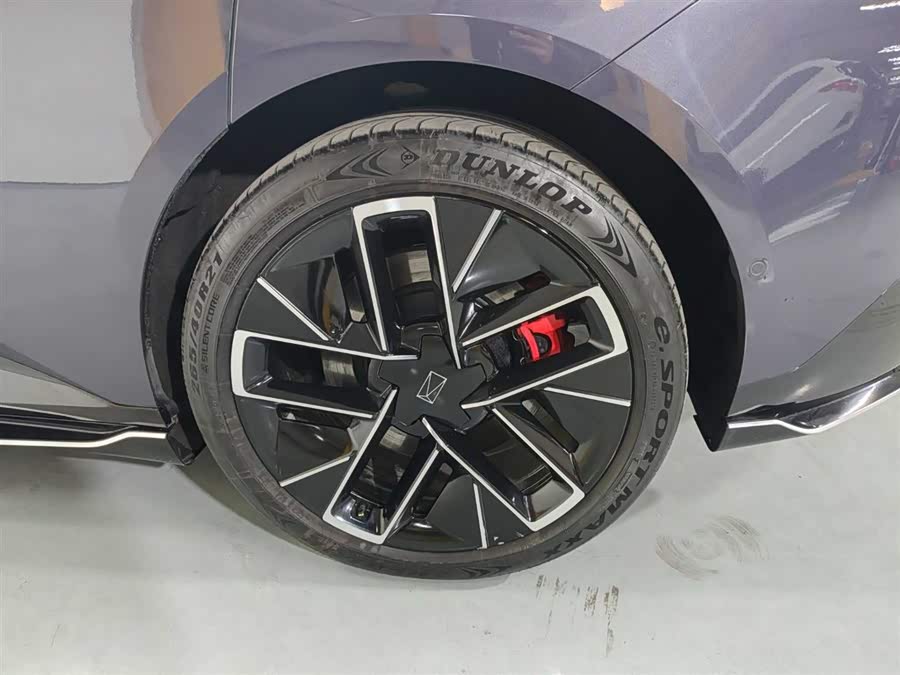 Avatr 12 2023 car image #17