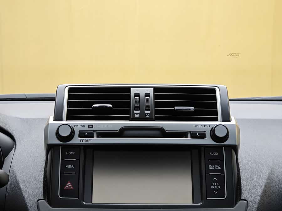Toyota Land Cruiser Prado 2017 car image #17