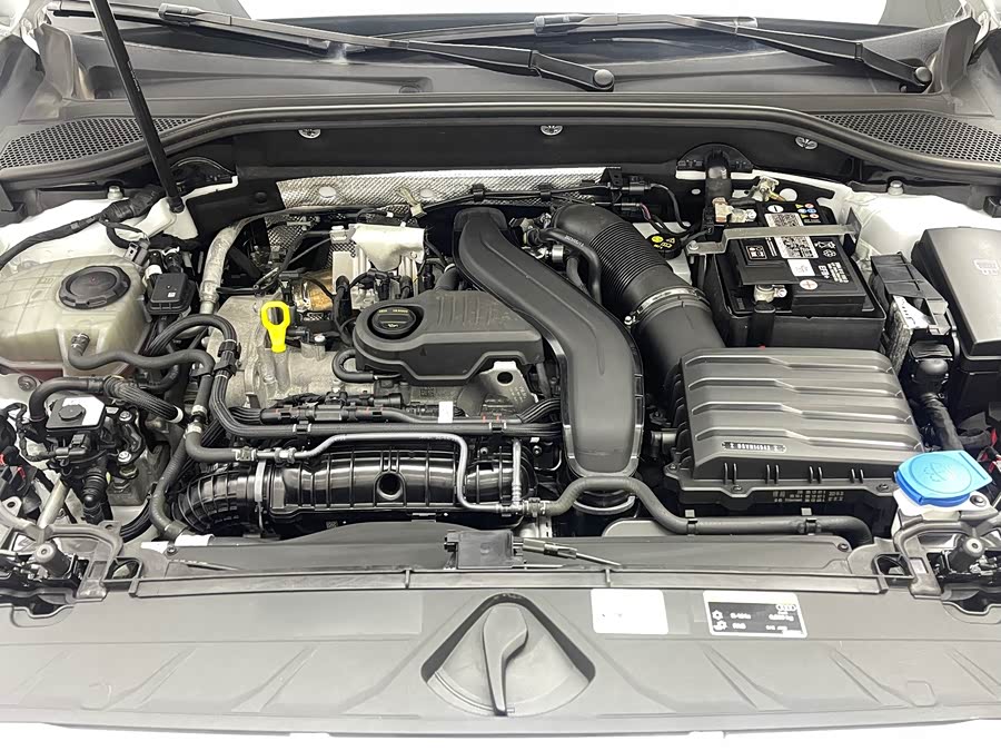 Audi Q2L 2023 car image #17