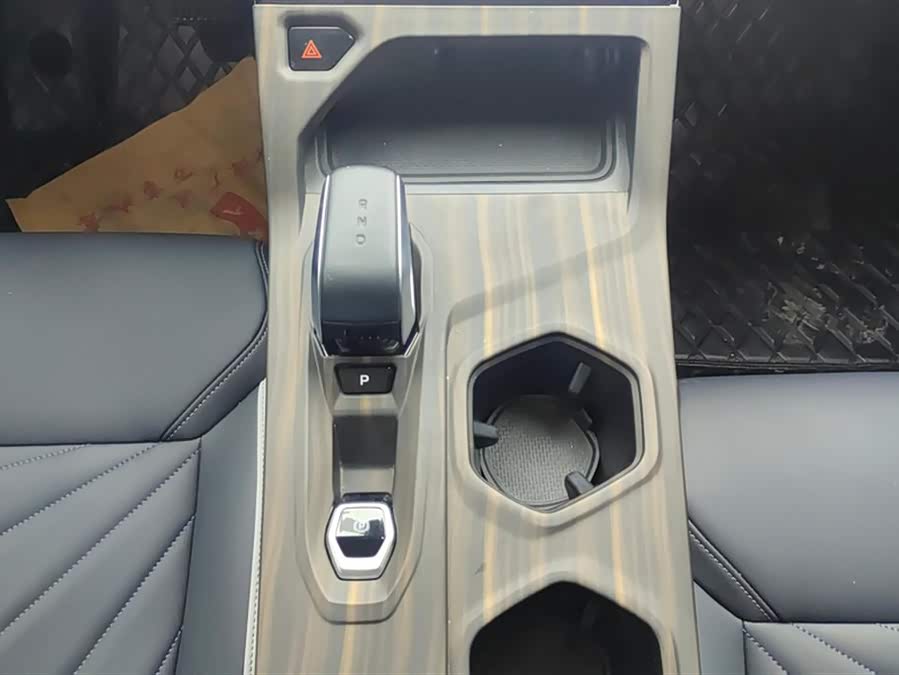 GEELY Boyue L 2023 #17 GEELY Boyue L 2023 car image #17