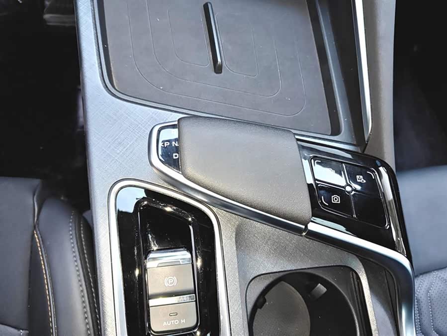 Changan UNI-T 2022 car image #17