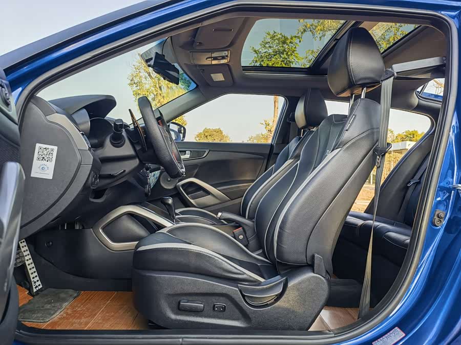 Hyundai Veloster 2015 car image #17