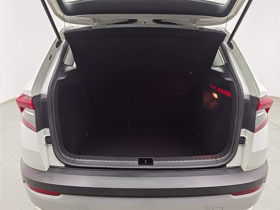 Skoda Karoq 2018 изображение автомобиля #17