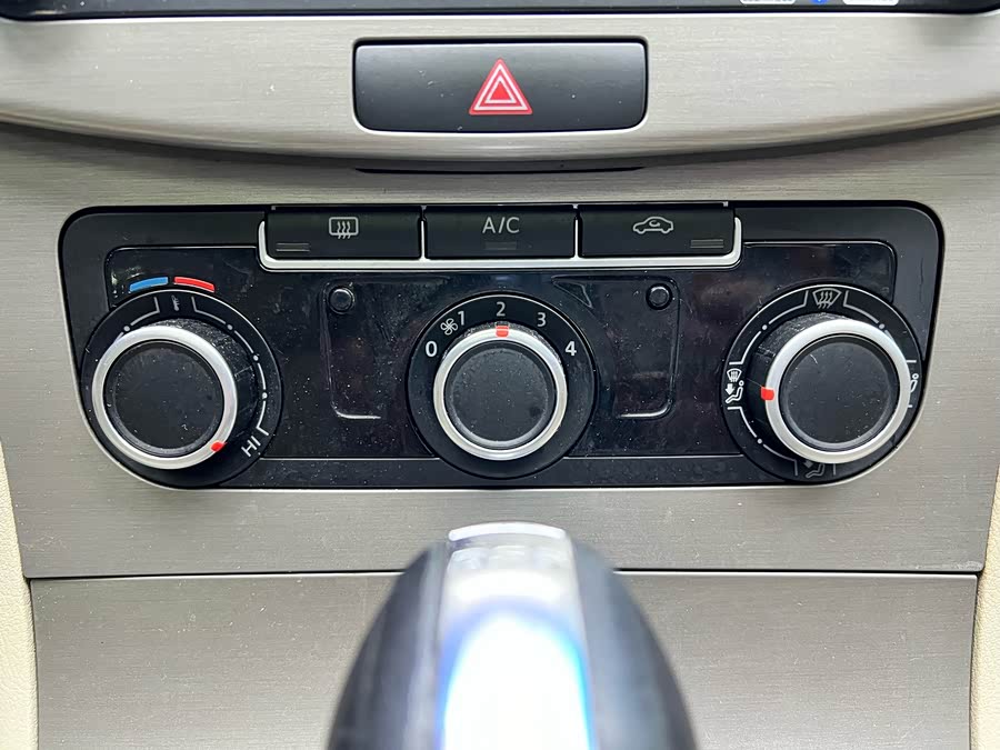 Volkswagen Magotan 2013 #17 Volkswagen Magotan 2013 car image #17