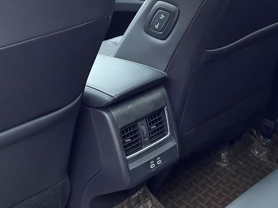 Toyota Camry 2024 #17 Toyota Camry 2024 car image #17