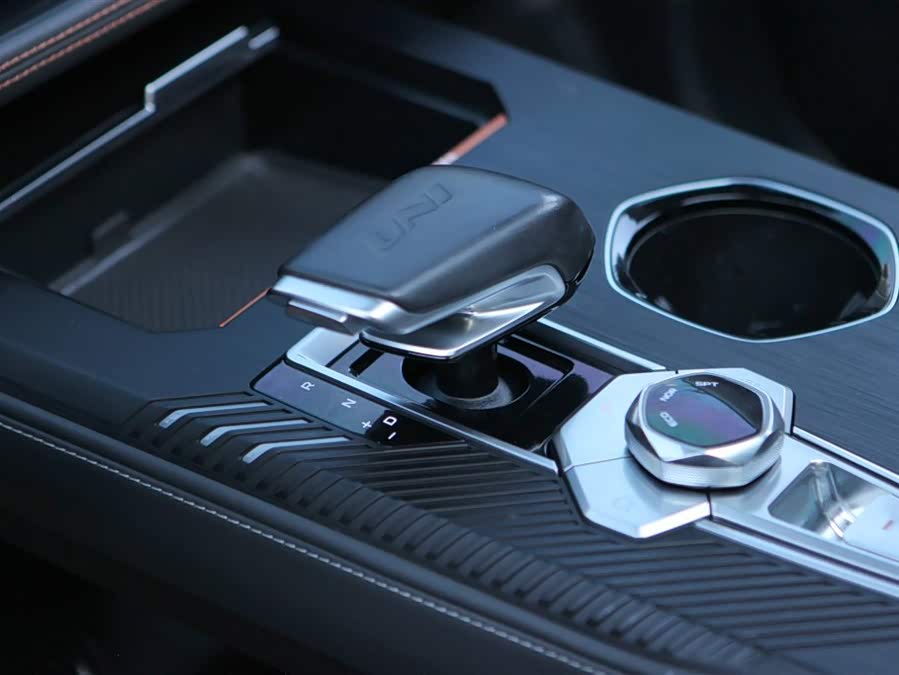 Changan UNI-K 2021 car image #17