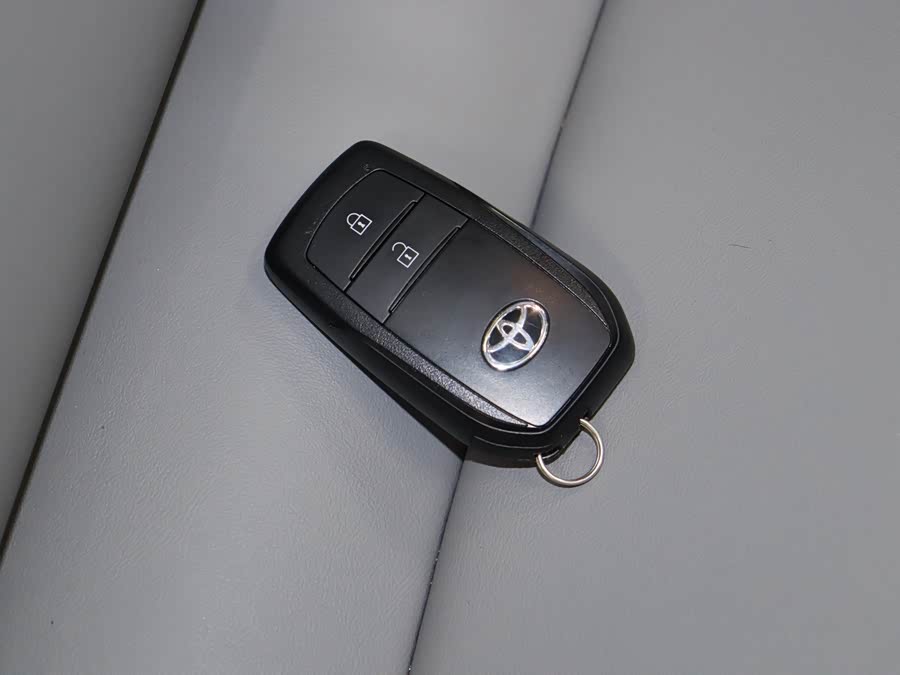 Toyota bZ3 2025 immagine di auto #17