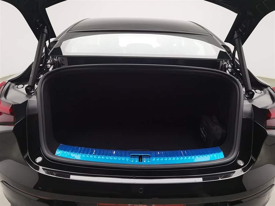 哪吒汽车 哪吒S 2023 汽车图片 #17