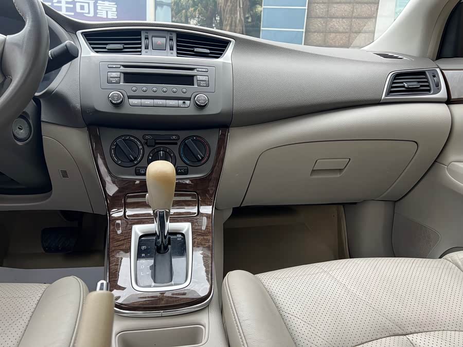 Nissan Sylphy 2013 car image #17