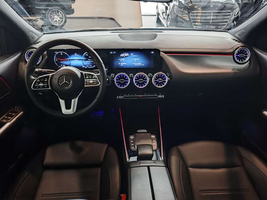 Mercedes-Benz EQA Class 2024 صورة سيارة #17