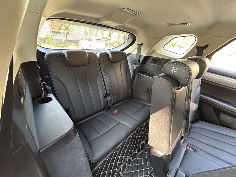 BYD Tang 2018 car image #17