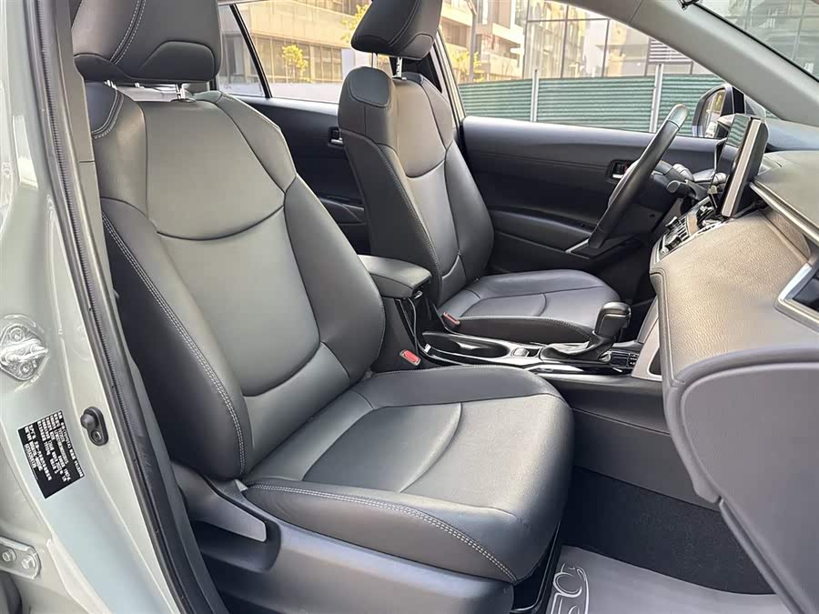 Toyota Corolla Cross 2022 immagine di auto #17