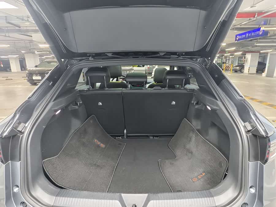 Volkswagen ID.4 X 2022 immagine di auto #17