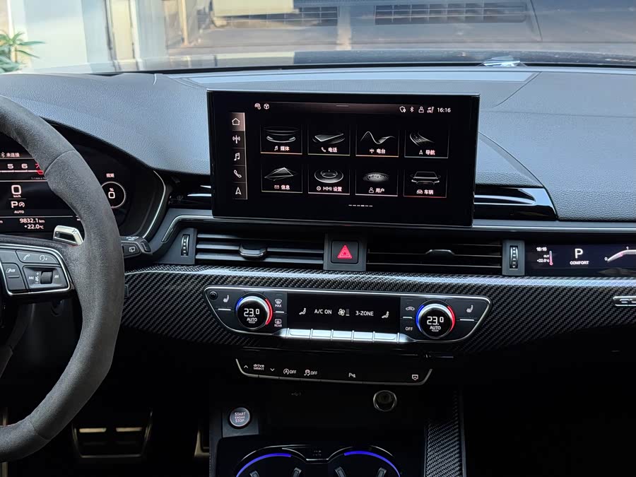 Audi RS 4 2022 immagine di auto #17