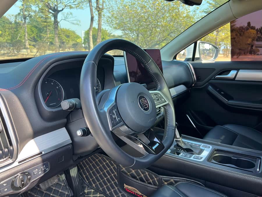 BYD Tang 2019 car image #17