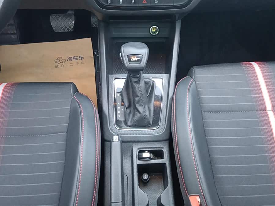 Skoda Kamiq 2020 car image #17