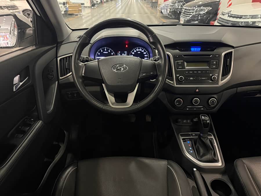 Hyundai ix25 2016 #17 Hyundai ix25 2016 car image #17