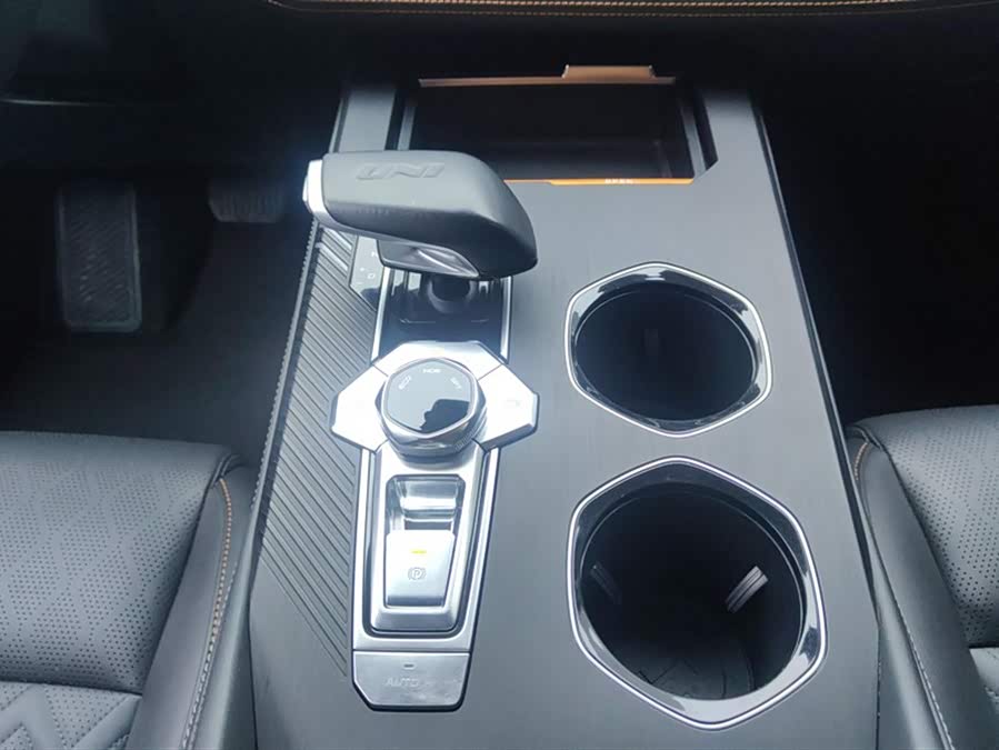 Changan UNI-K 2022 car image #17