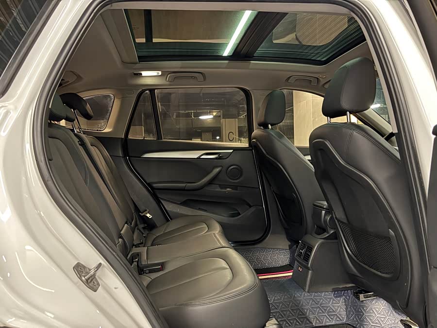 BMW X1 2019 car image #17
