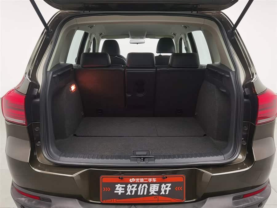 Volkswagen Tiguan 2017 car image #17