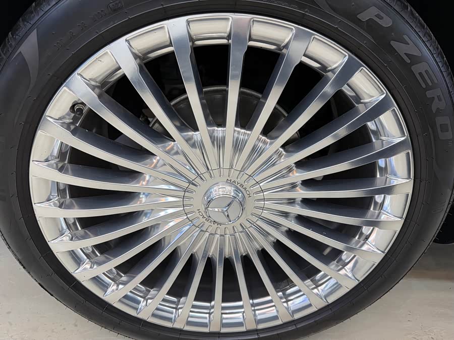 Mercedes-Benz Maybach GLS 2022 car image #17