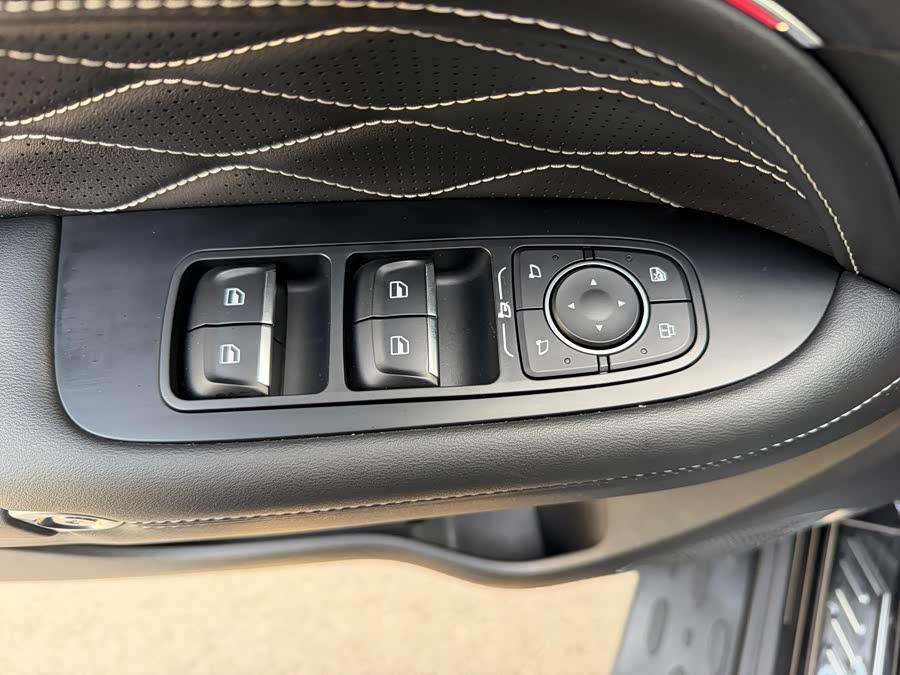 Tank 300 2023 car image #17