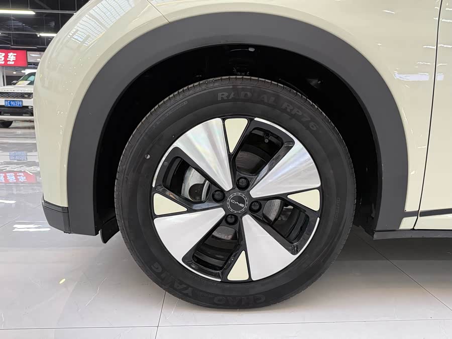 BYD Dolphin 2023 #17 BYD Dolphin 2023 car image #17