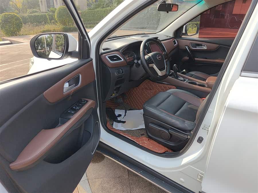 SWM X7 2018 imagen de coche #17