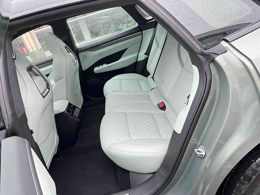 极氪 极氪001 2024 汽车图片 #17