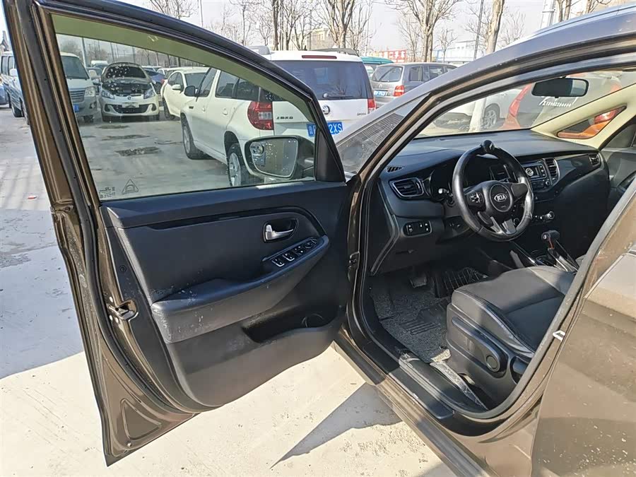 起亚 佳乐 2015 汽车图片 #17