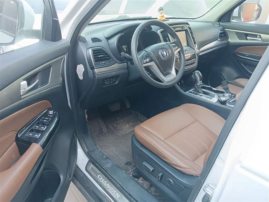 Changan CS95 2018 car image #17