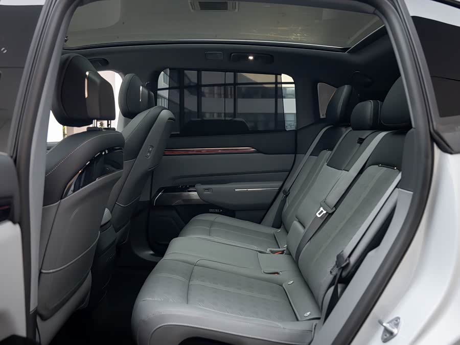 Zeekr 7X 2025 imagem de carro #17