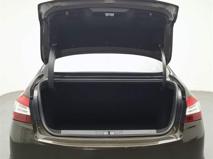 Peugeot 408 2015 car image #17