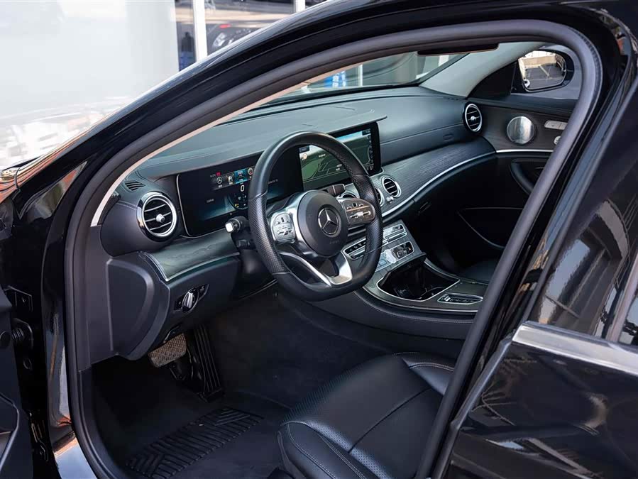 Mercedes-Benz E Class 2019 #17 Mercedes-Benz E Class 2019 car image #17