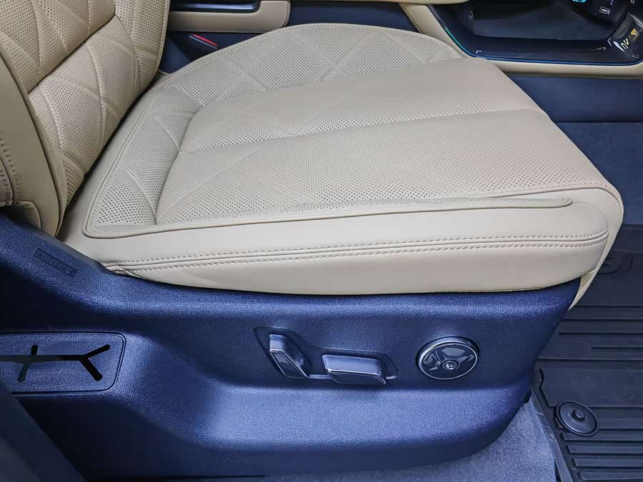 FangChengBao Leopard 5 2025 car image #17