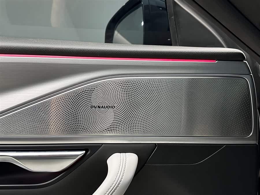 Xpeng P7 2023 immagine di auto #17