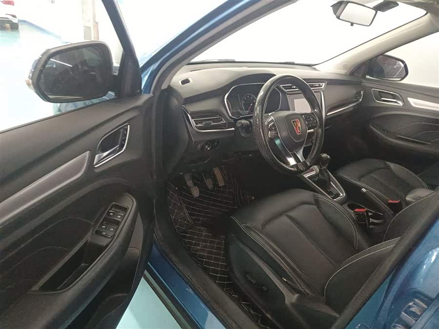 Roewe RX3 2018 изображение автомобиля #17