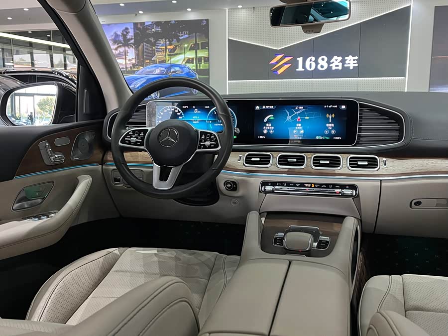 Mercedes-Benz GLE Class 2019 #17 Mercedes-Benz GLE Class 2019 car image #17