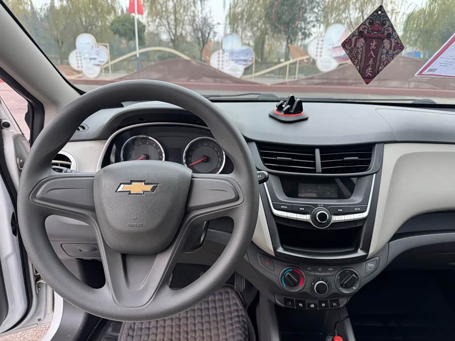 Chevrolet Sail 2015 immagine di auto #17