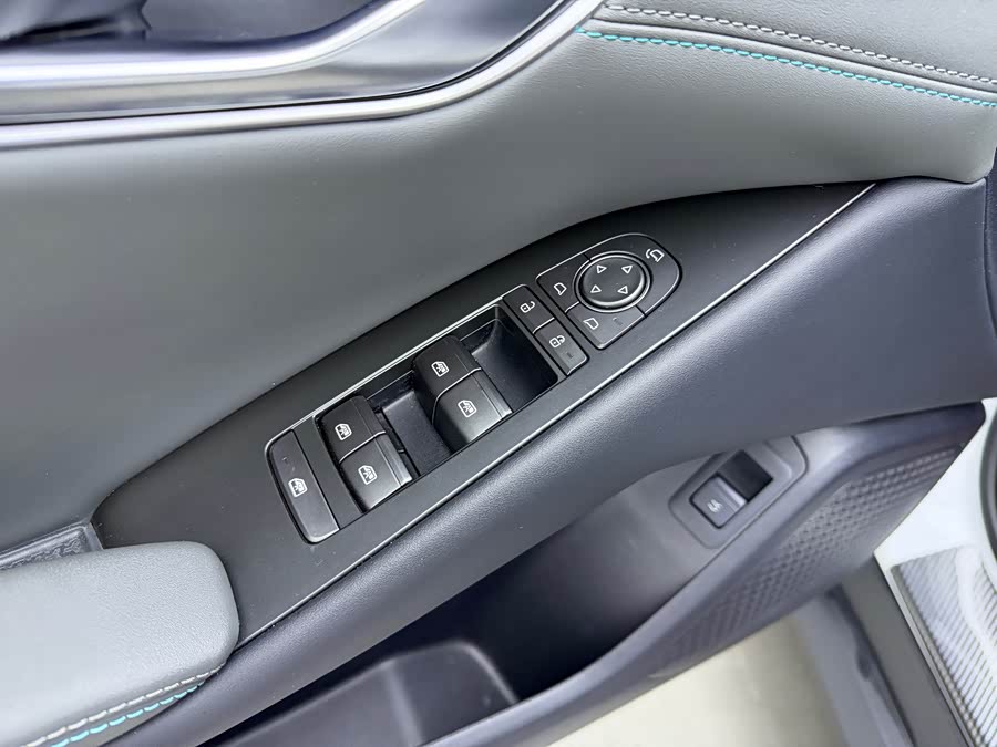 BYD Qin L 2025 car image #17