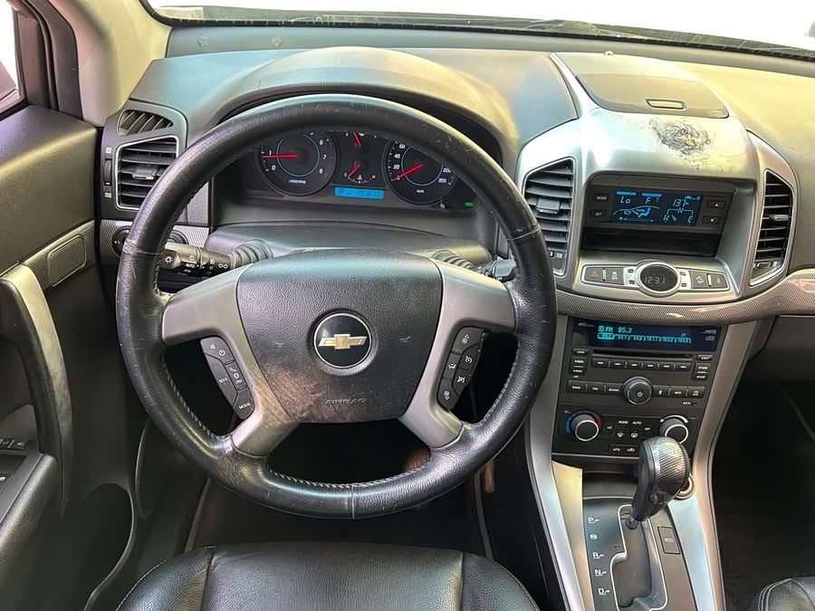 Chevrolet Captiva (Imported) 2011 car image #17