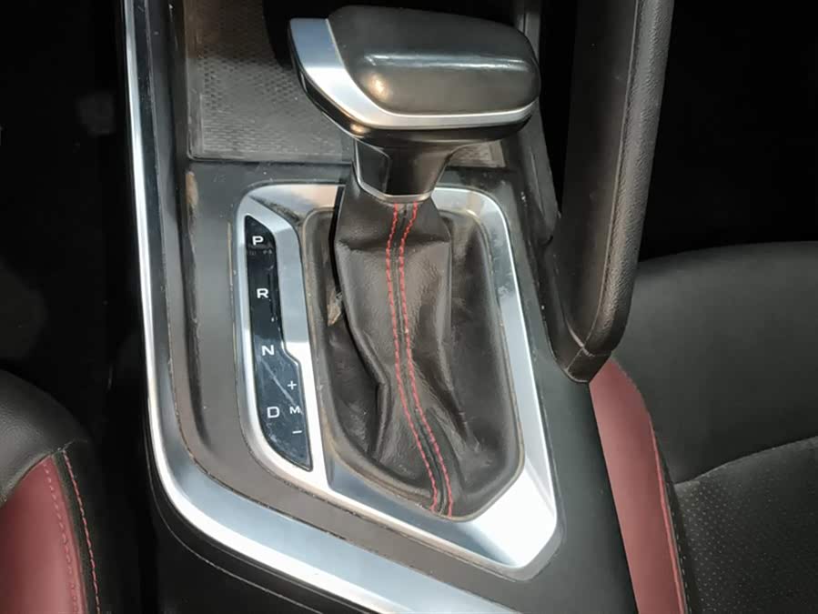 GEELY Vision X3 2021 car image #17