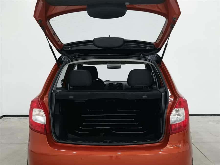 Skoda Fabia 2012 car image #17