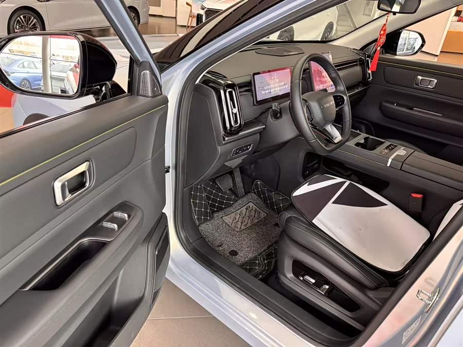 Chery Exploration 06 C-DM 2025 car image #17